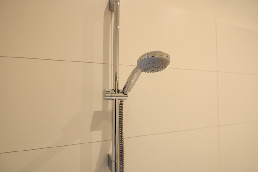 Neues Wannenbad mit Fenster