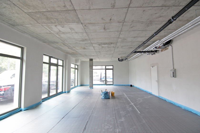 Sehr großer Verkaufsraum