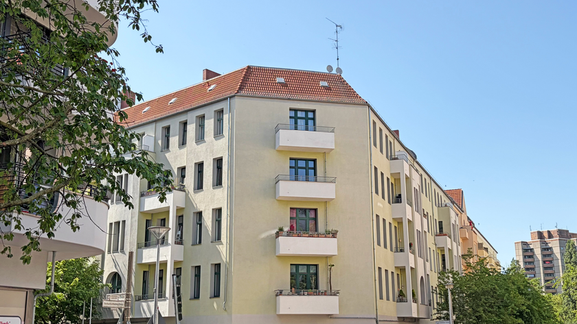 Atmosphärischer Altbauklassiker mit Dielen und EBK - tolle Lage Radickestraße! - Photo 5