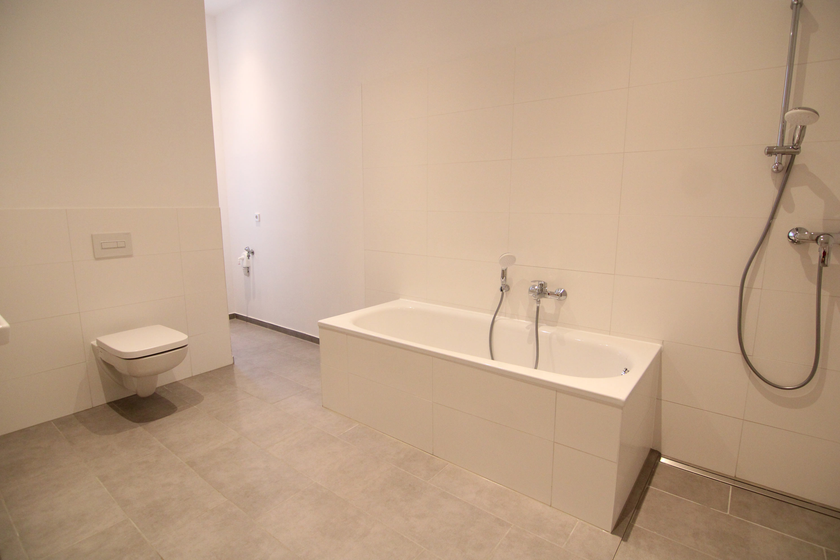 Tolle Komfortwohnung direkt am Gleisdreieckpark, mit TG-Stellplatz und großem Balkon! - Photo 5