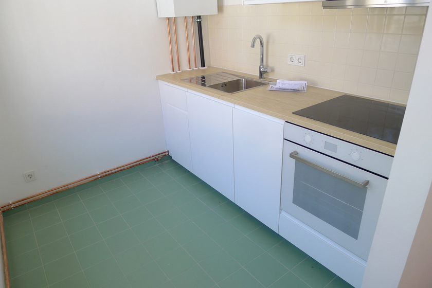 Modernisierte Komfortwohnung mit Parkett und Wannenbad - beliebte Karl-Kunger-Straße! - Photo 2