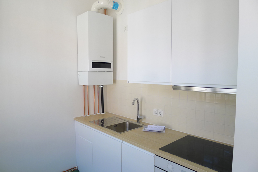 Modernisierte Komfortwohnung mit Parkett und Wannenbad - beliebte Karl-Kunger-Straße! - Photo 1
