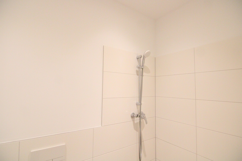 Tolle Altbauwohnung mit Dielenböden - ruhige Lage am Wehneltsteig, mit Renovierungsbedarf - Photo 3