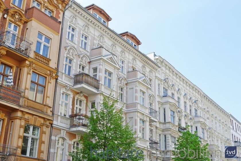 Atmosphärischer Altbauklassiker mit Dielen und EBK - tolle Lage Radickestraße! - Photo 3