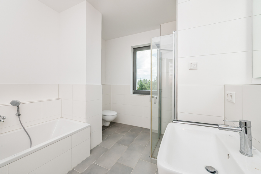 Masterbad mit Wanne+Dusche