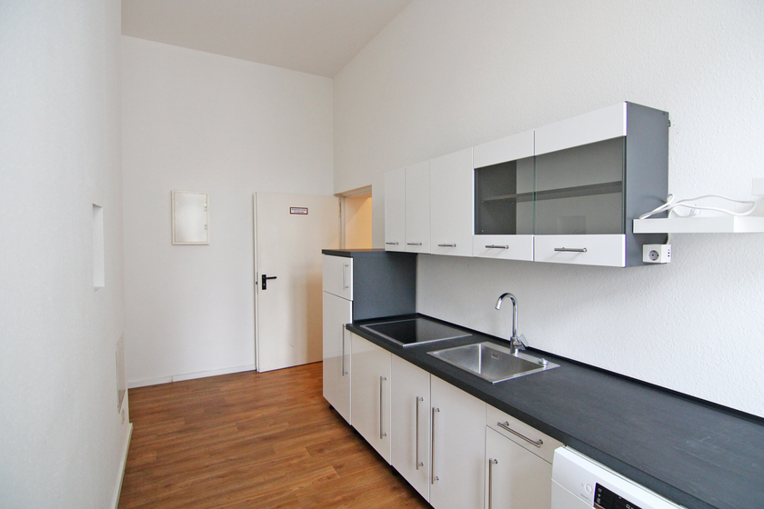 Küche mit Einbauküche