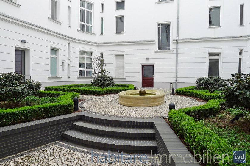 Ruheoase: herrlicher Innenhof