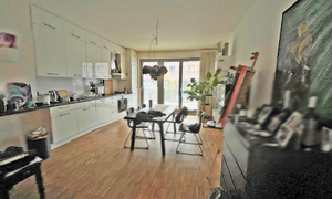 Offene, große Küche