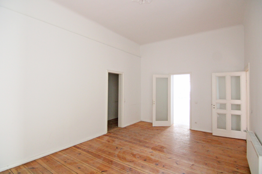 Größerer Nebenraum