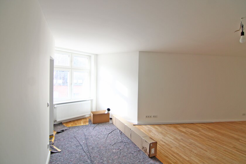 Tolle Altbauwohnung mit Dielenböden - ruhige Lage am Wehneltsteig, mit Renovierungsbedarf - Photo 1