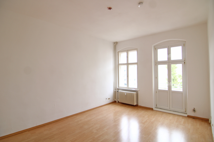 Kleines Wohnglück mit Stil, Balkon und Aufzug - Erstbezug nach Totalmodernisierung, Barfusstraße! - Foto 1