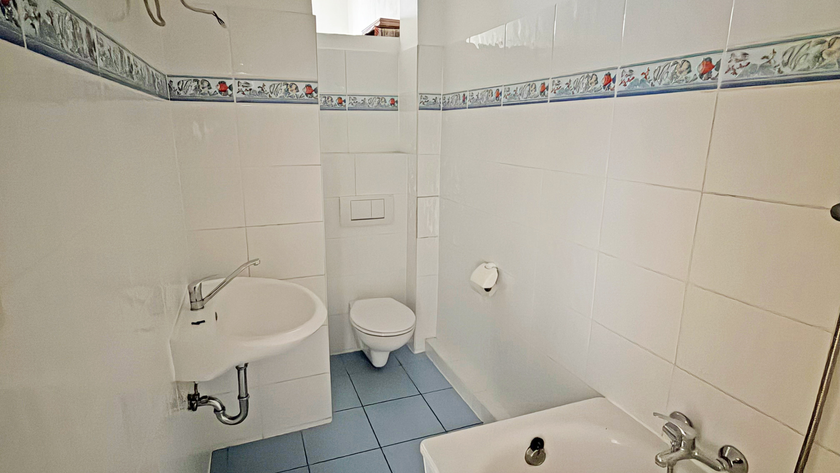 Kleines Wohnglück mit Stil, Balkon und Aufzug - Erstbezug nach Totalmodernisierung, Barfusstraße! - Foto 5