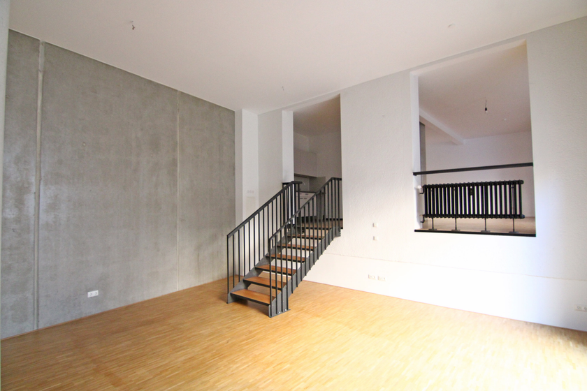 Übergang zum hinteren Trakt