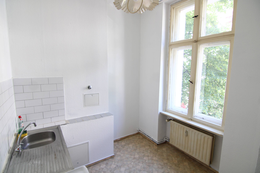 Stuck-Vorderhauswohnung mit tollem Balkon, ruhiges + helles 2.OG! - Foto 3