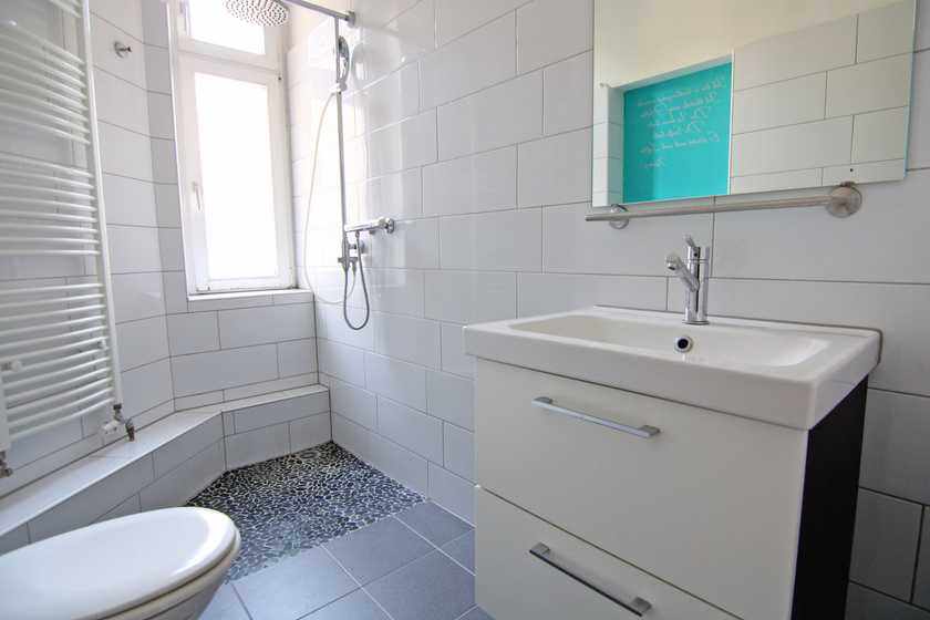 Badezimmer (1 von 2)