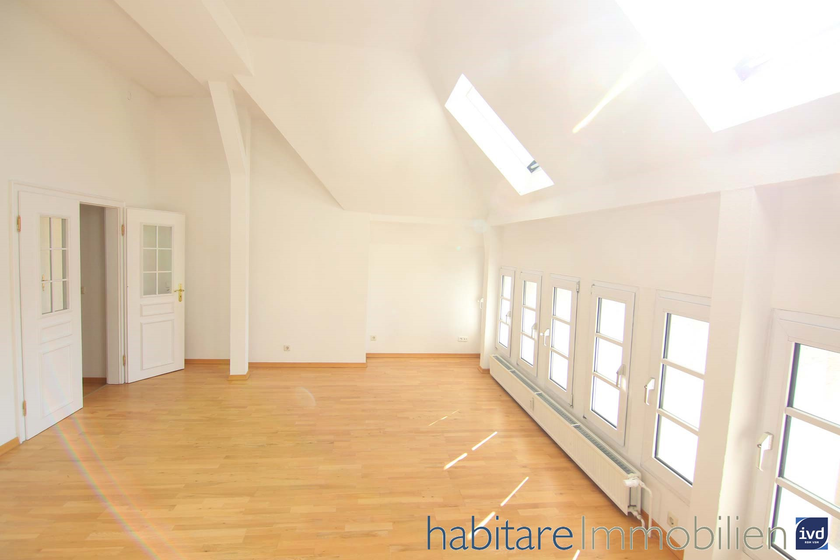 Eleganz und Wohnkomfort: Schöner Wohnen, mit Süd-Terrasse, EBK, Tiefgarage + Wallbox! - Foto 2