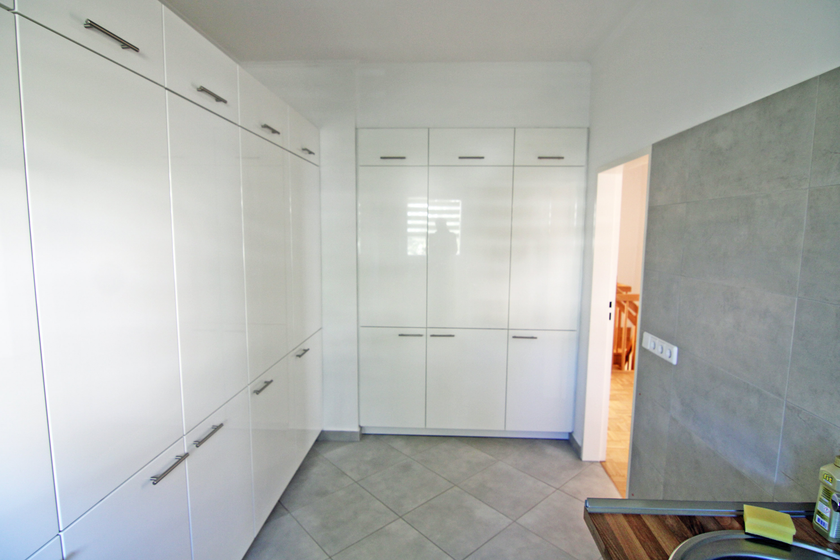 Klassische Altbauwohnung mit 2 Balkonen in der Rodenbergstraße/Renovierungsbedarf - Photo 4