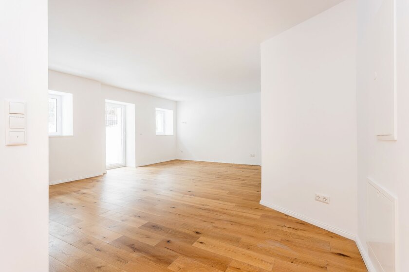 Blick in das große Wohnzimmer