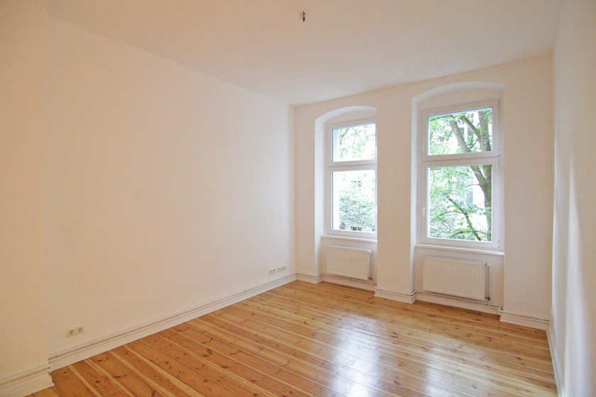 Geräumiges Zimmer zum Hof