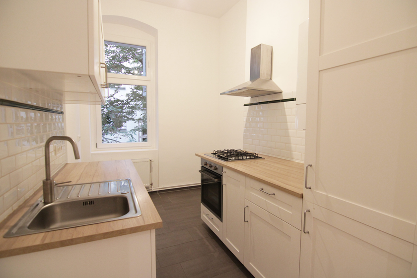 Küche mit kleiner EBK