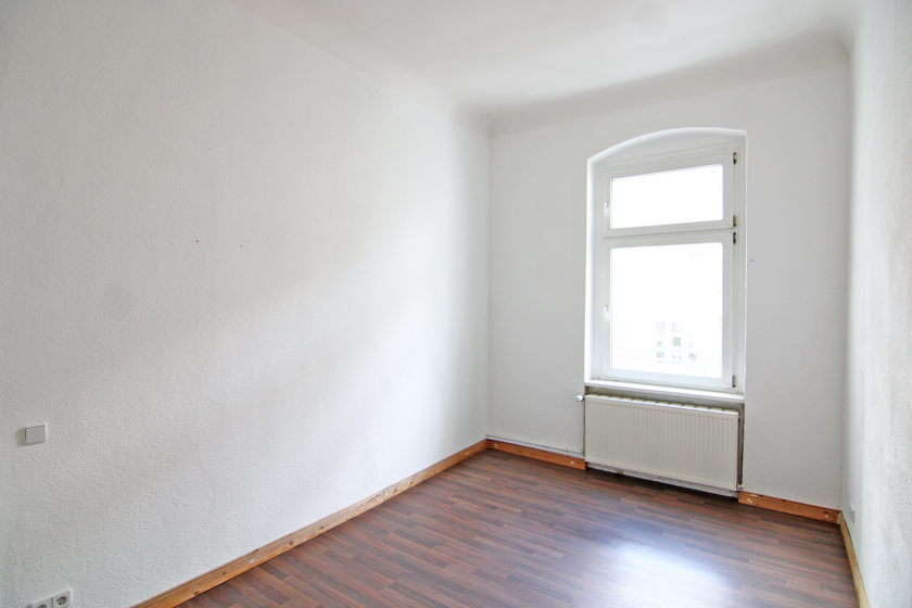 Schlafzimmer von guter Größe
