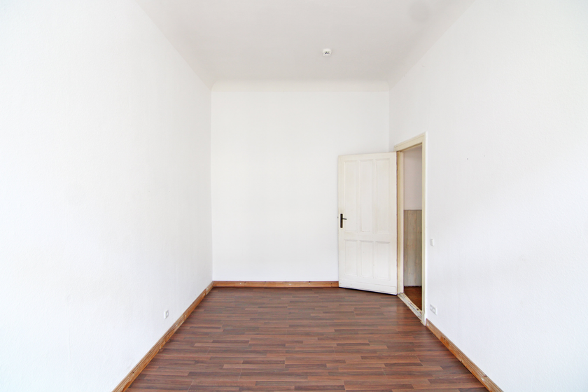 Schlafzimmer von guter Größe