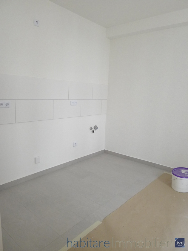 Tolle Altbauwohnung mit Dielenböden - ruhige Lage am Wehneltsteig, mit Renovierungsbedarf - Photo 1