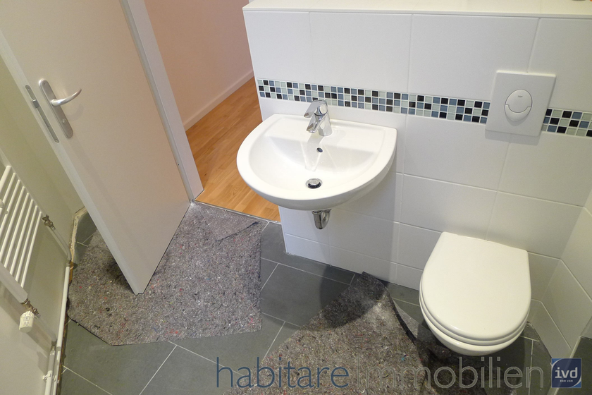 Kleines Wohnglück mit Stil, Balkon und Aufzug - Erstbezug nach Totalmodernisierung, Barfusstraße! - Foto 4