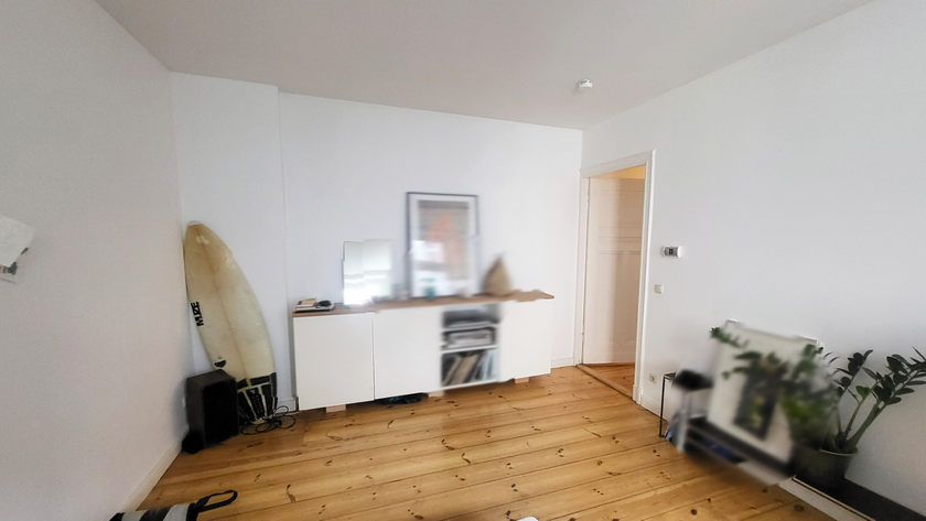 Sehr helle Altbauwohnung/4.OG mit Duschbad in der Cornelius-Fredericks-Straße! - Photo 1