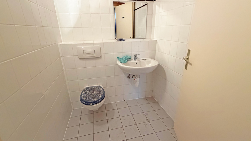 2. WC 
