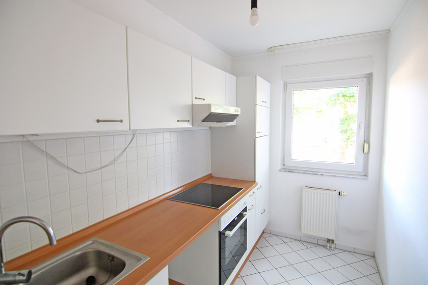 Küche mit Einbauküche