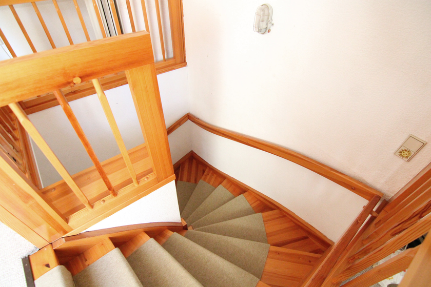 Hübsche Treppe ins DG Hübsche Treppe ins DG