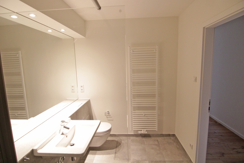 Elegantes Duschbad