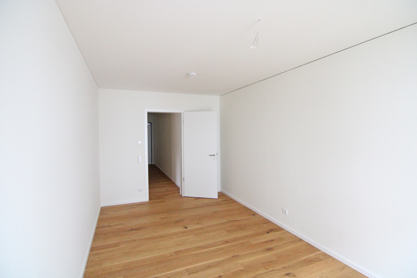 Atmosphärischer Altbauklassiker mit Dielen und EBK - tolle Lage Radickestraße! - Foto 5