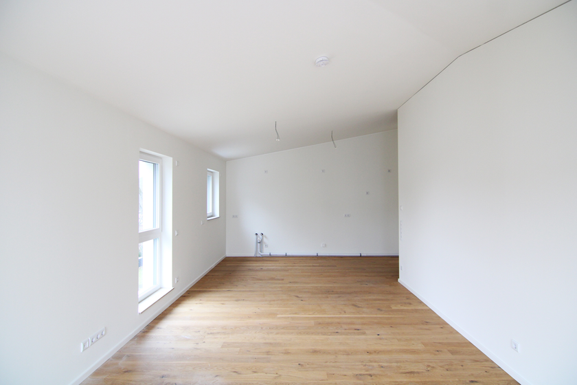 Geräumiges Wohnzimmer Geräumiges Wohnzimmer
