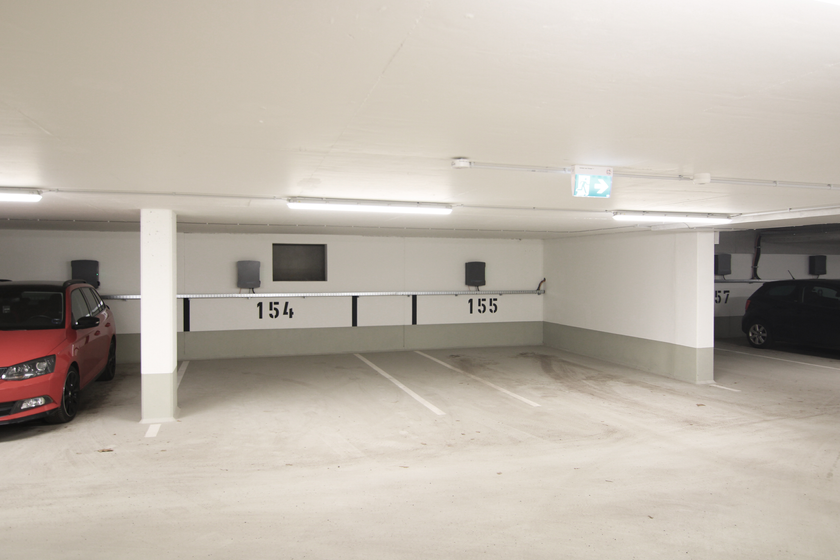 Geräumige Tiefgarage Geräumige Tiefgarage