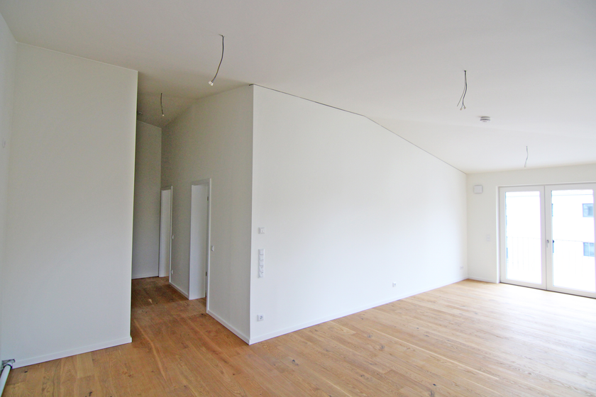 Geräumiges Wohnzimmer