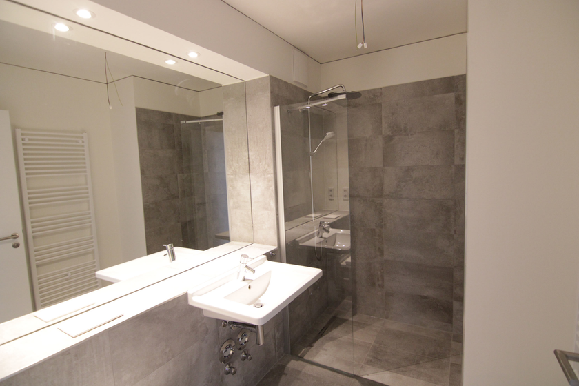 Duschbad (Abb. ähnlich)