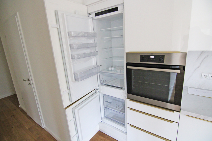 Küche mit toller EBK