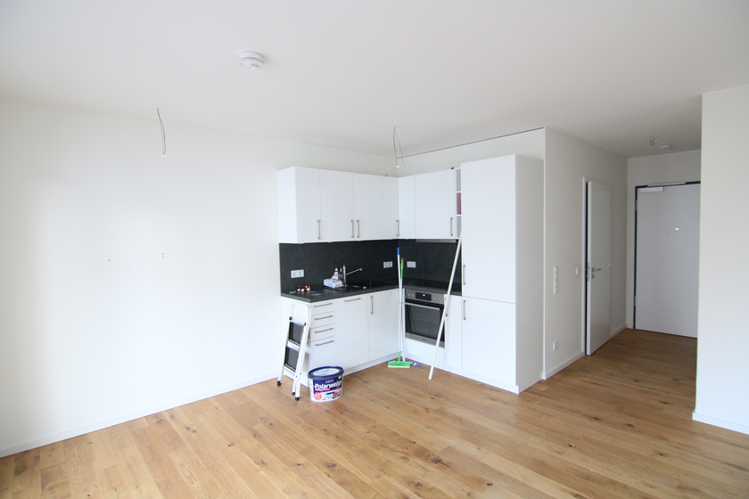 Tolle Altbauwohnung mit Dielenböden - ruhige Lage am Wehneltsteig, mit Renovierungsbedarf - Photo 3