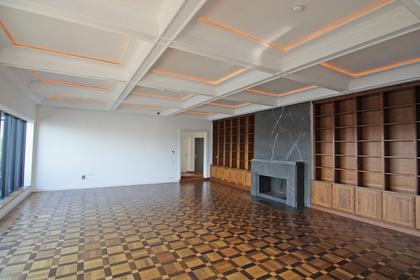 Sehr große Wohnhalle