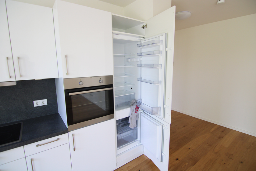 Kleines Wohnglück mit Stil, Balkon und Aufzug - Erstbezug nach Totalmodernisierung, Barfusstraße! - Photo 2