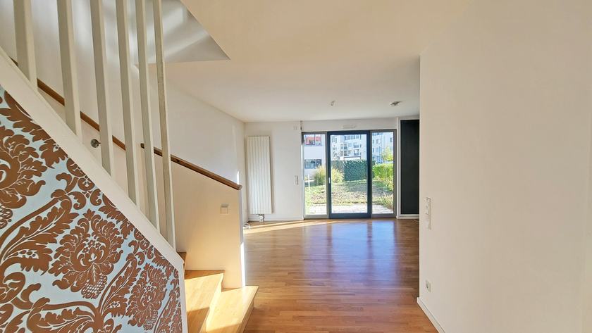 Atmosphärischer Altbauklassiker mit Dielen und EBK - tolle Lage Radickestraße! - Photo 3