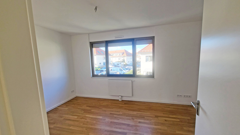 Atmosphärischer Altbauklassiker mit Dielen und EBK - tolle Lage Radickestraße! - Photo 4