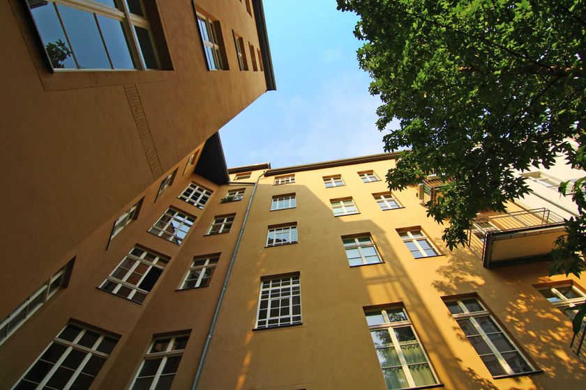 Hofseitige Fassade Hofseitige Fassade