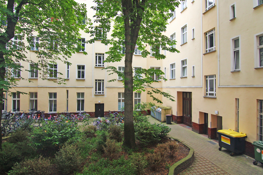 Liegenschaft, Hofansicht Liegenschaft, Hofansicht