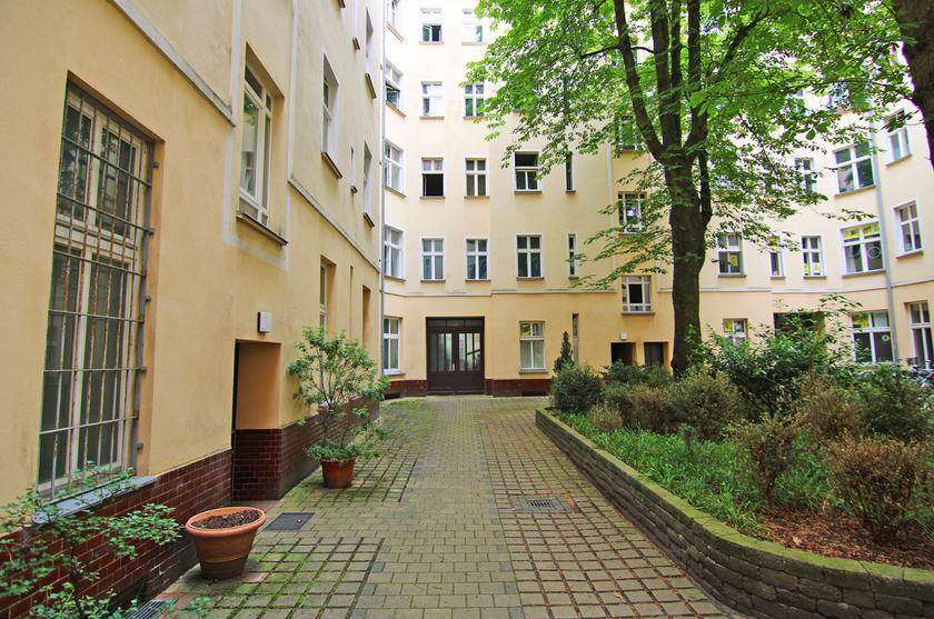 Liegenschaft, Hofansicht Liegenschaft, Hofansicht