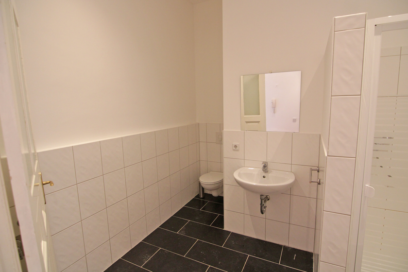 Gefliestes Duschbad Gefliestes Duschbad